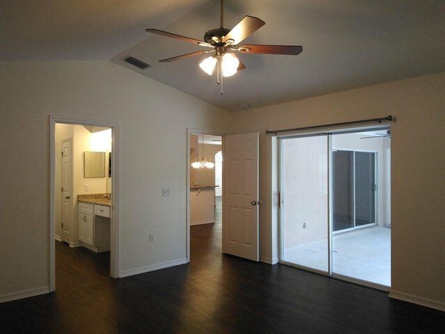 Building Photo - 1443 Baythorn Dr