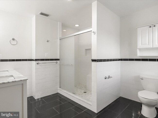 Building Photo - 1919 Kenbar Ct