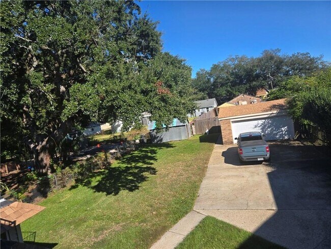 Building Photo - 641 Jefferson Heights Ave