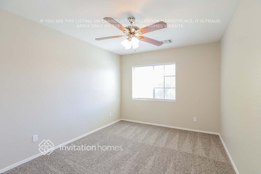 Building Photo - 17838 W Caribbean Ln