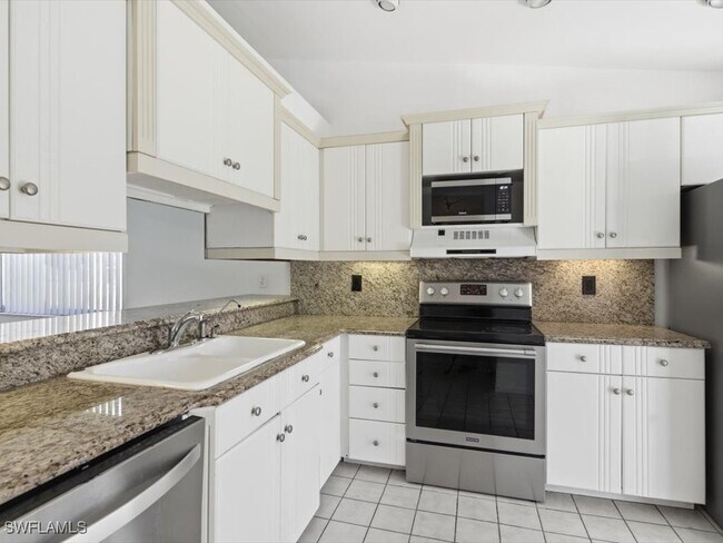 Building Photo - 4130 Looking Glass Ln