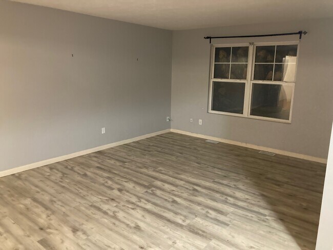 Building Photo - 4555 Cider Wood Dr NW