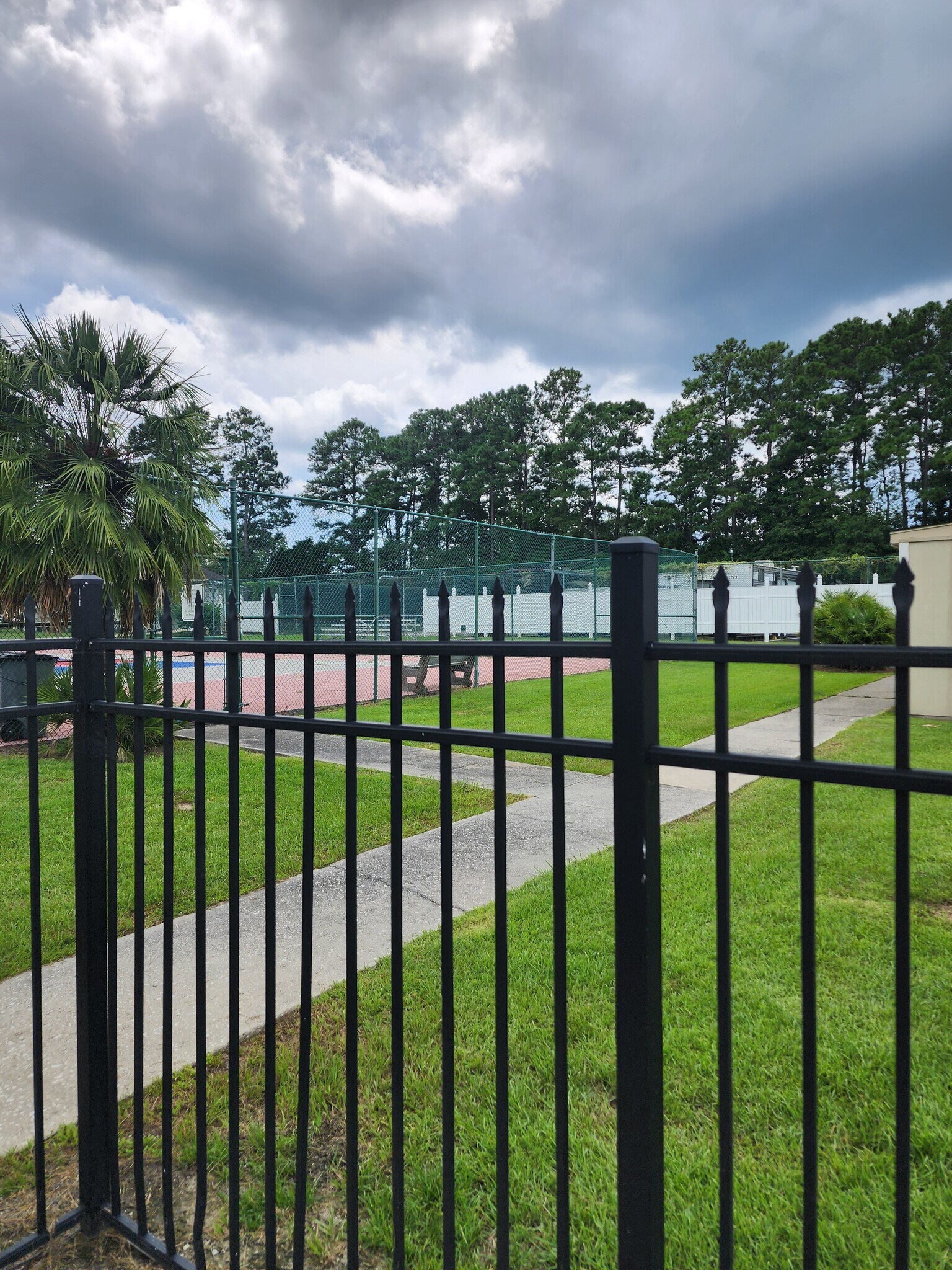 Building Photo - 6662 Wisteria Dr