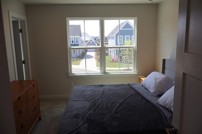 Building Photo - 2504 Rowyn St