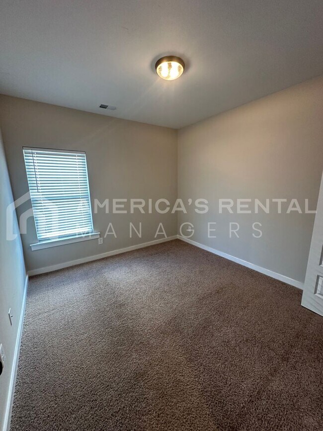 Building Photo - Home for Rent in Cullman, AL… View with 48 Hours Notice!