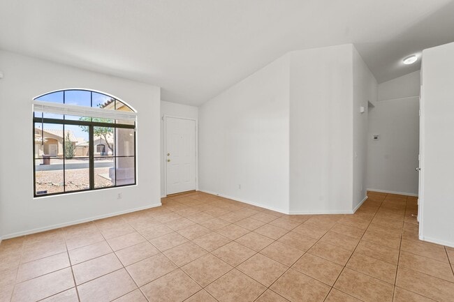 Building Photo - Chic Peoria Rental – Updated Appliances & ...