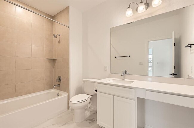 Building Photo - 1208 Legends Ln