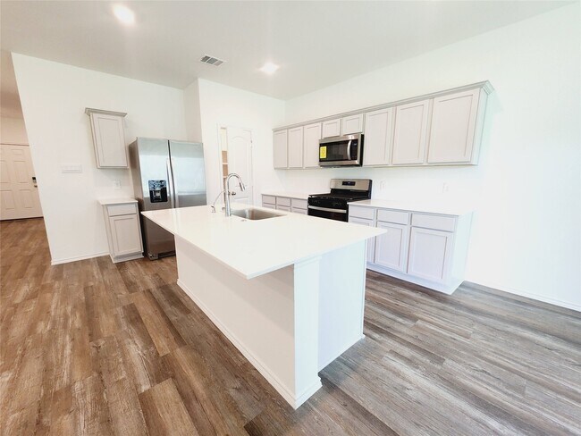 Building Photo - 40746 Rosemary Rain Ln