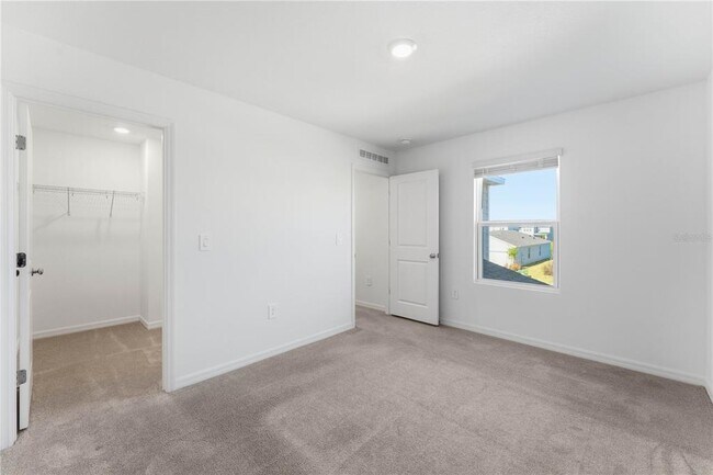 Building Photo - 5670 Nispero Wy