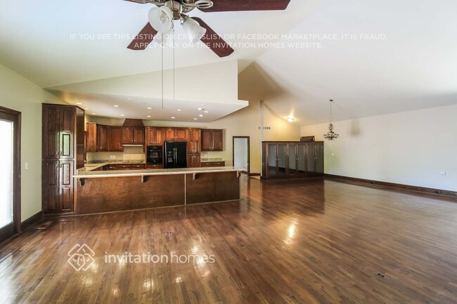 Building Photo - 3270 Old Church Cove NE