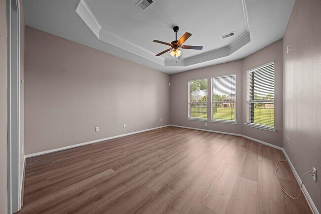 Building Photo - 4814 Peninsula Garden Way