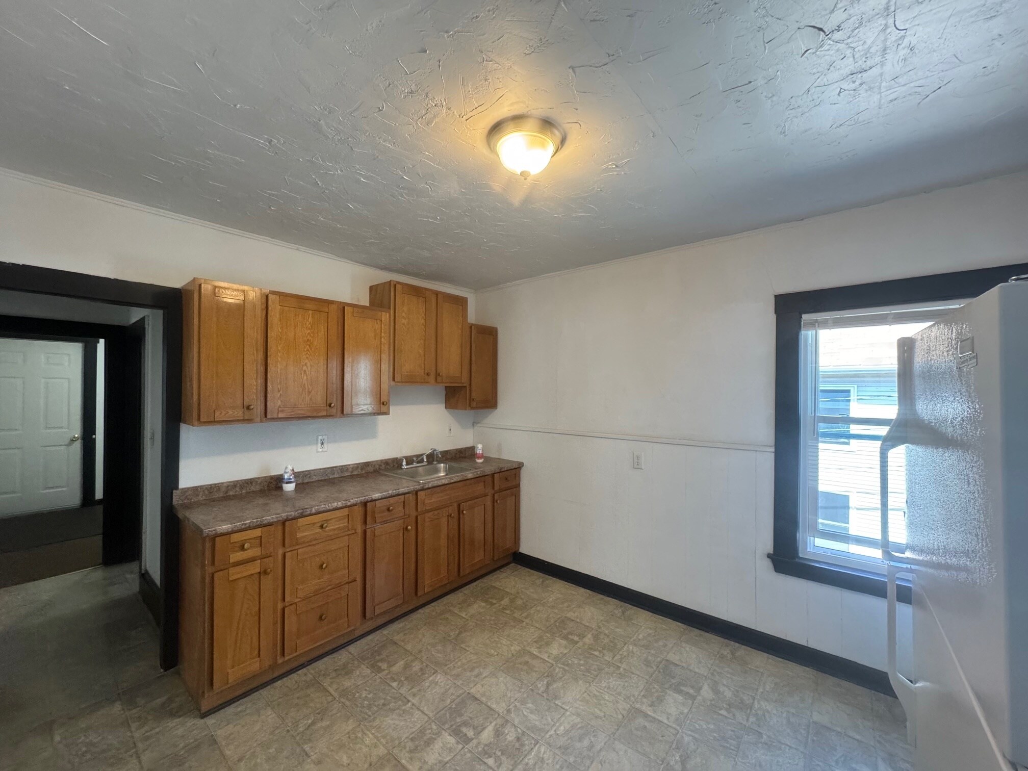 Building Photo - 53 Hinckley St