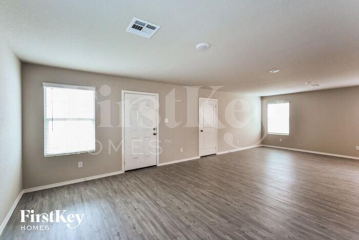 Building Photo - 14015 Mulch Ct