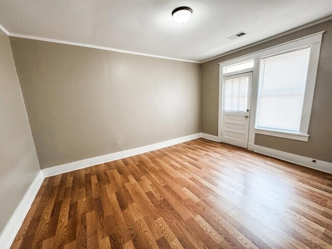 Building Photo - Nice Home For Rent