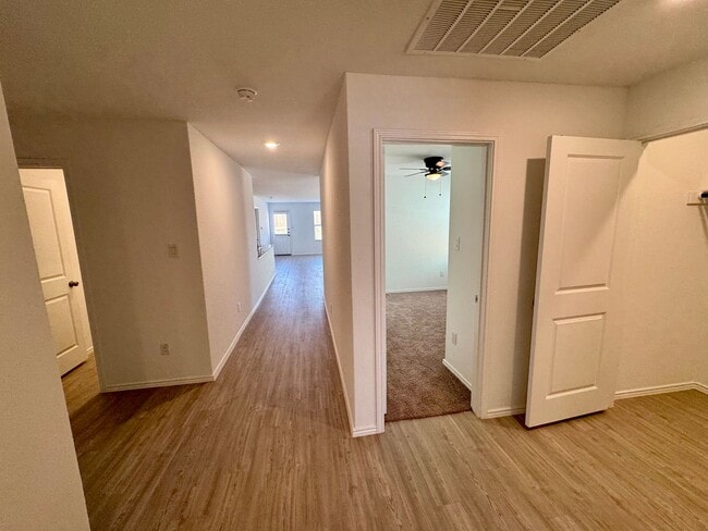 Building Photo - Beautiful 3/2 Rental Home in Bulverde