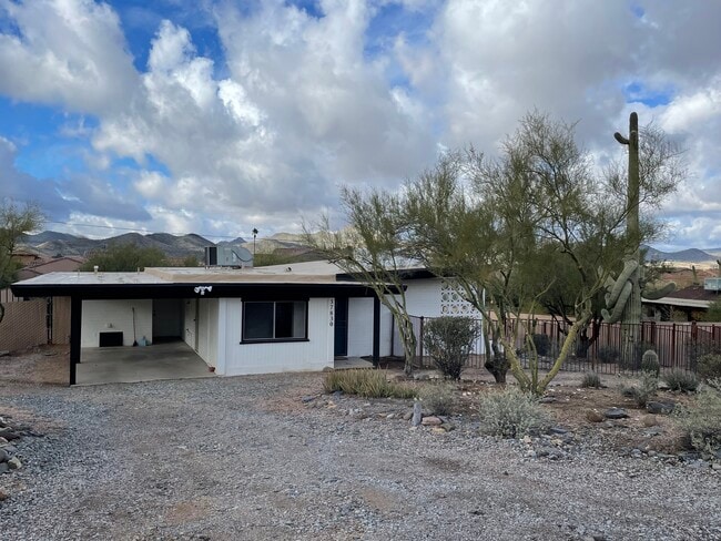 Building Photo - 37830 Linda Dr