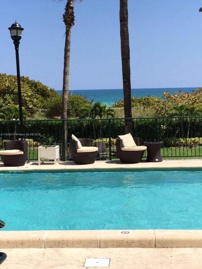Primary Photo - 9195 Collins Ave