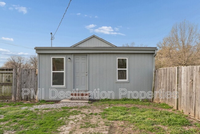 Building Photo - 247 Shadyside Ave