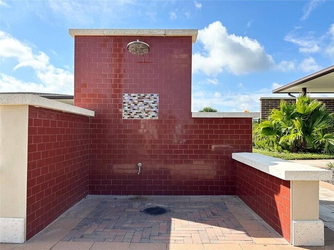 Building Photo - 15824 Marina Bay Dr