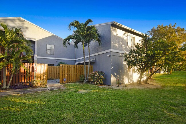 30 Crossings Cir 30 Crossings - 30 Crossings Cir Boynton Beach Fl Primary Photo 