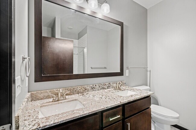 DeWitt - 2 Bed / 2 Bath - 1,263 Sq.Ft. - 333 on the Park