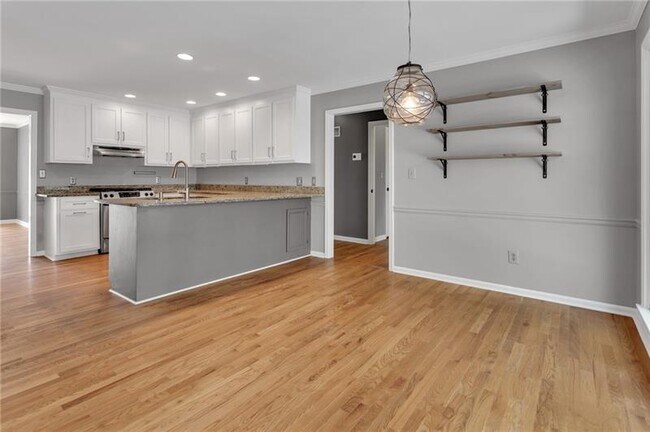 Building Photo - 185 Glenclairn Ct