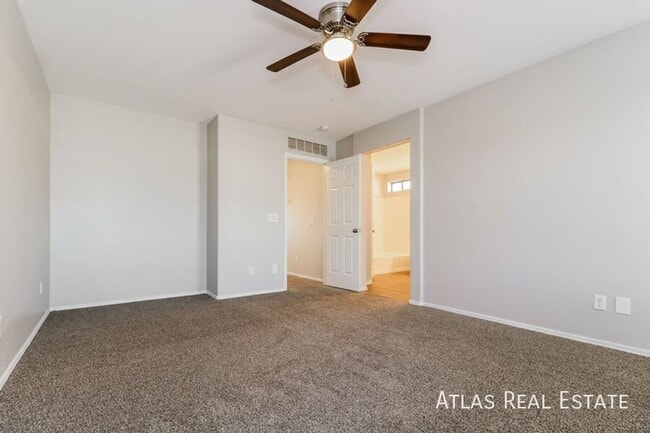 Building Photo - 17254 W Country Gables Dr