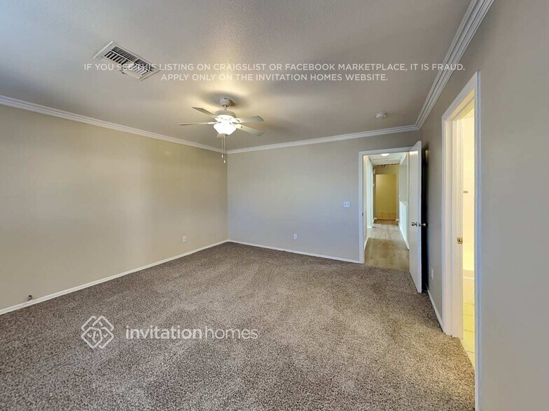 Building Photo - 11610 W Charter Oak Rd