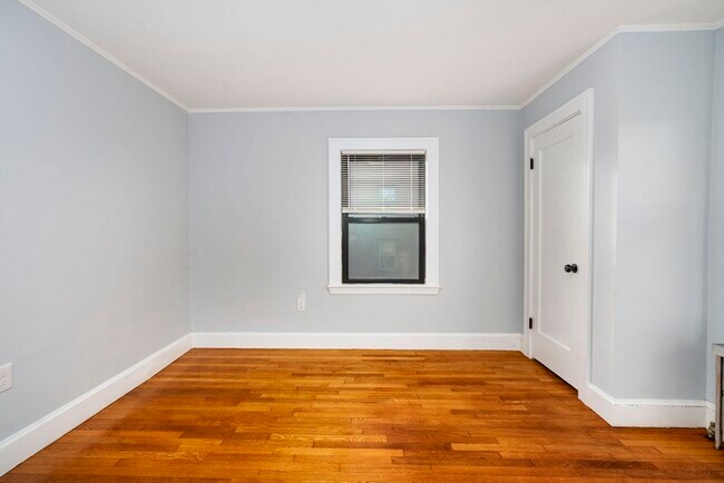 Building Photo - 22 Weston Ave