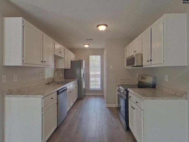 Building Photo - 105 Thornby Rd