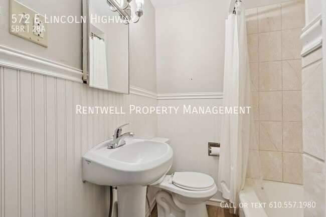 Building Photo - 572 Lincoln Hwy E