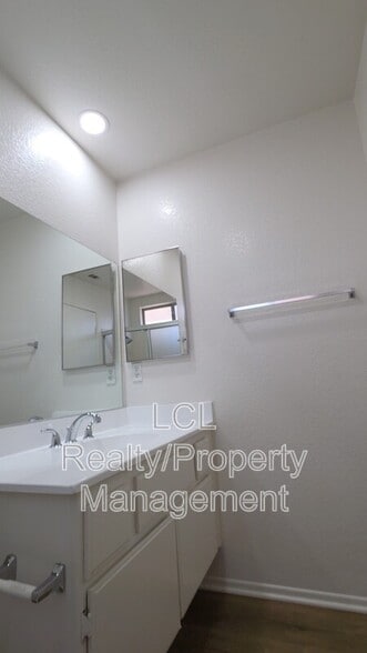 Building Photo - 12225 Pluto Dr