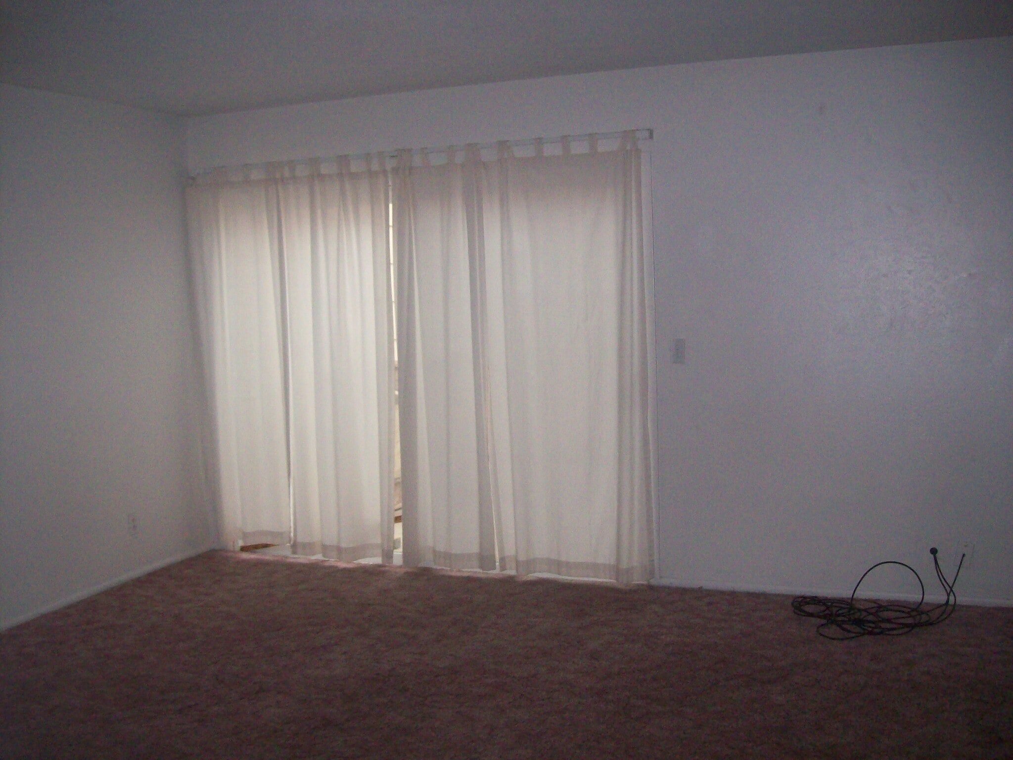 Building Photo - 106 Pike Ave