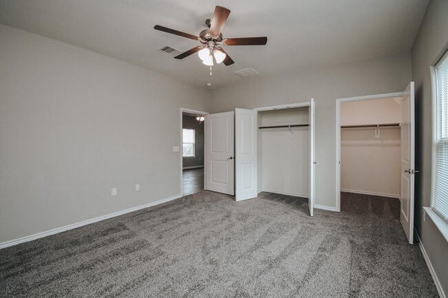 Building Photo - 88 Diebel Dr