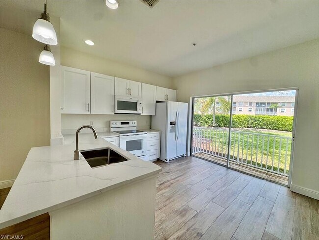 Building Photo - 3255 Tamara Dr