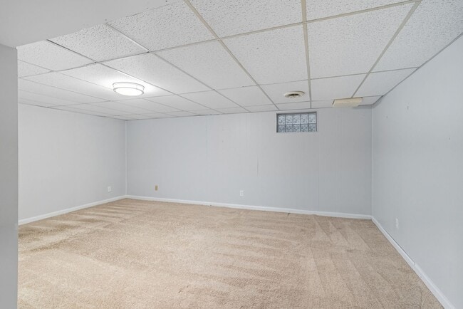 Building Photo - Three Bedroom Condo in West Chester!