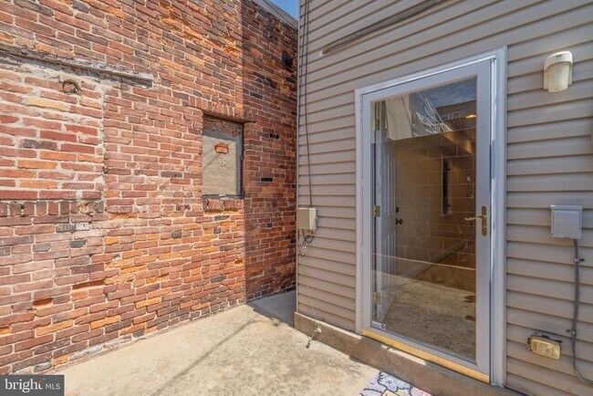 Building Photo - 508 Scott St