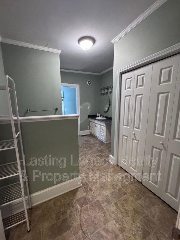 Building Photo - 3306 Brown Pond Ln