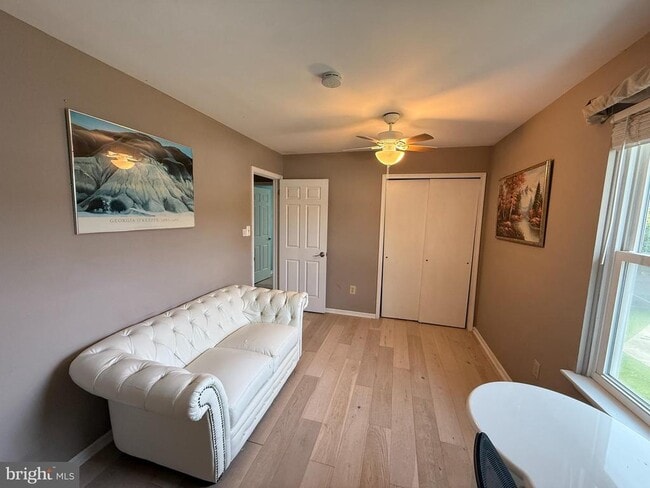 Building Photo - 104 Apley Dr