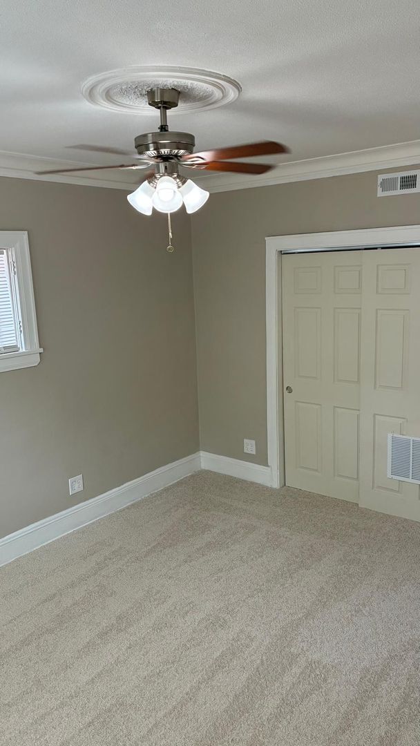 Building Photo - 111 Hollinger Ave