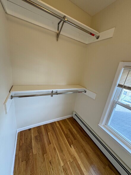 Building Photo - 37 Gautier Ave