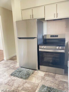 Building Photo - 184 Kenwood Ave