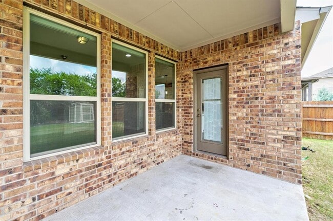 Building Photo - 19011 Pequenia Cove