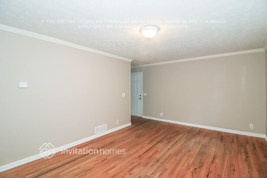 Building Photo - 2984 Sawgrass Trail SW