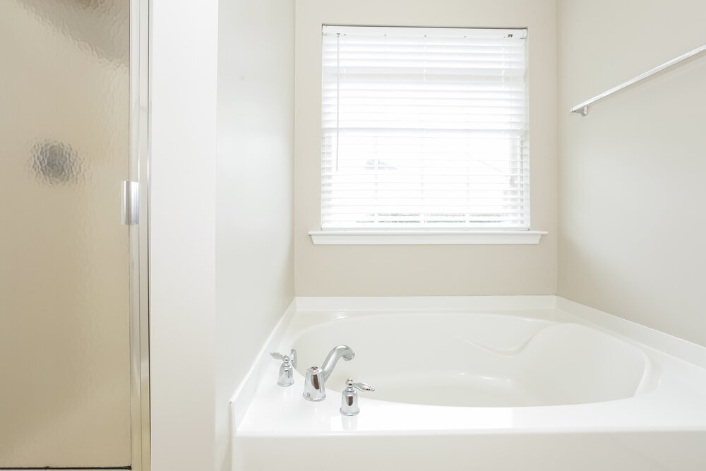 Building Photo - 5207 Hildreth Court