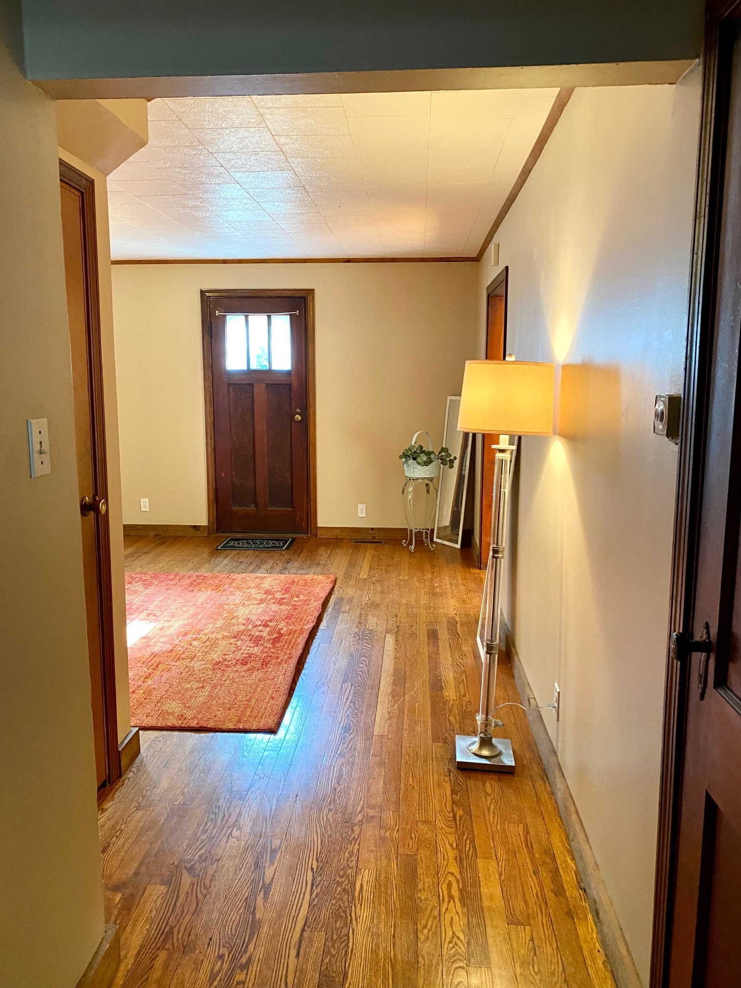 Building Photo - 608 S Webber St