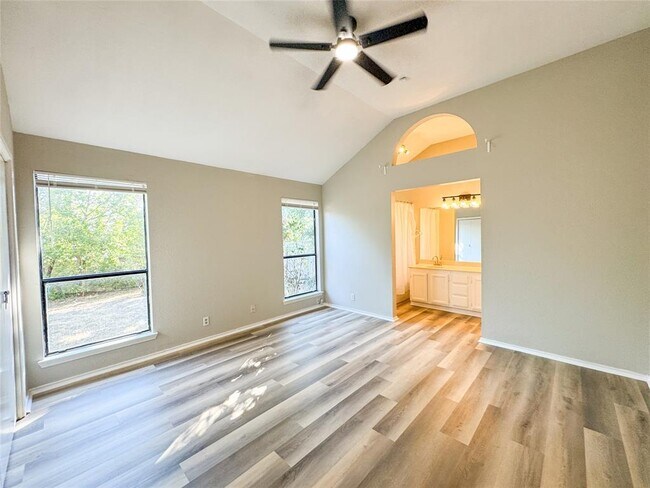 Building Photo - 2315 Windsong Trail