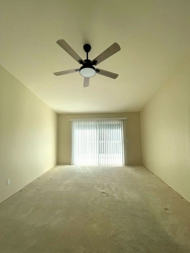 Building Photo - 526 Trailridge Dr