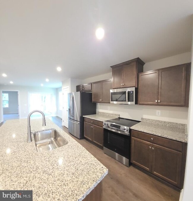 Building Photo - 8901 Blackthorne Pl