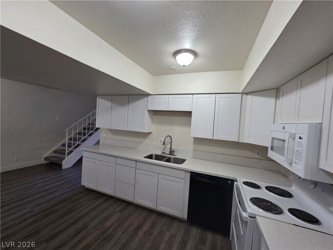 Building Photo - 3364 Royce Ct